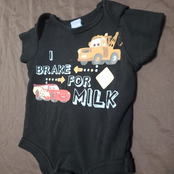Disney Cars Diaper Shirt Lighting McQueen Mater I Brake For Milk Size 0-3 Months - Picture 4 of 5